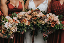 Load image into Gallery viewer, CUSTOM COLOUR PALETTE Lily on the Thames - DIY Wedding Flowers Have a colour scheme that isn&#39;t currently listed? No problem. We can make a CUSTOM DIY FLOWER PACKAGE made for you. Just give us your colour scheme and we will find in-season flowers that will
