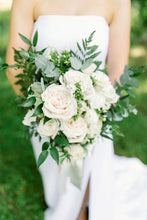 Load image into Gallery viewer, White, Cream and Green Lily on the Thames - DIY Wedding Flowers Pure class and elegance. Congratulations on your upcoming wedding! There’s so many things to consider and budget for. Lily on the Thames offers the memory making solution to saving up to 50%
