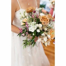 Load image into Gallery viewer, Lily on the Thames - DIY Wedding Flowers

